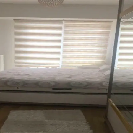 Cozy With Swimmingpool In Bahcelievler דירה איסטמבול