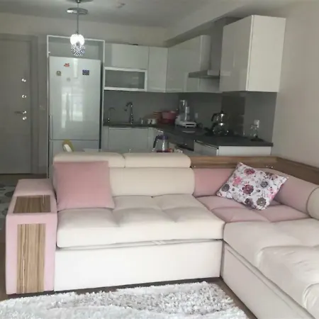 דירה Cozy With Swimmingpool In Bahcelievler