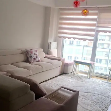 Cozy With Swimmingpool In Bahcelievler איסטמבול